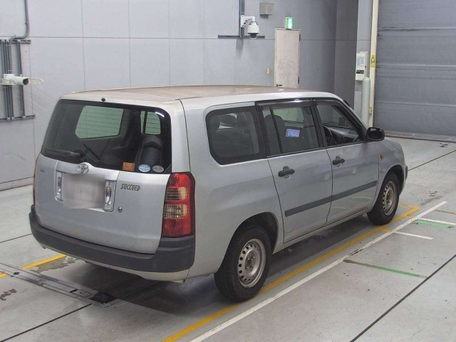 TOYOTA SUCCEED