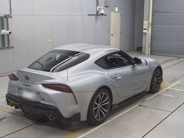 TOYOTA SUPRA