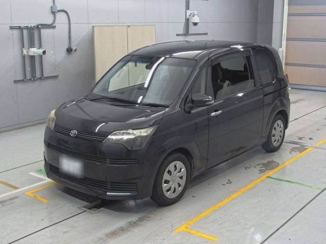 TOYOTA SPADE