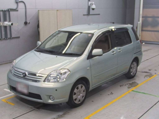TOYOTA RAUM