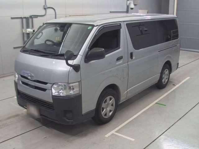 TOYOTA REGIUS ACE VAN