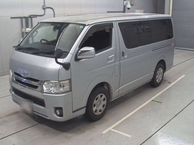 TOYOTA REGIUS ACE VAN