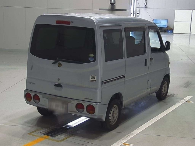 NISSAN CLIPPER VAN