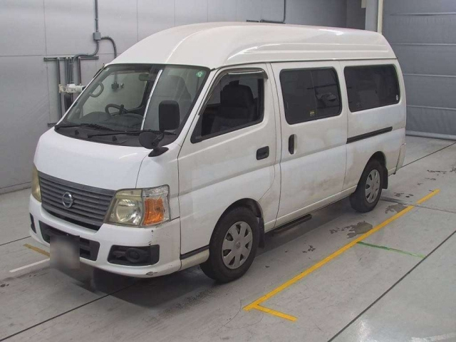 NISSAN CARAVAN BUS