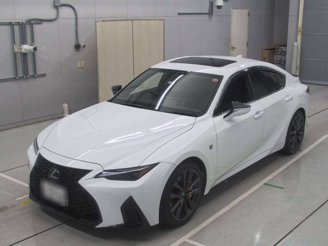 LEXUS IS