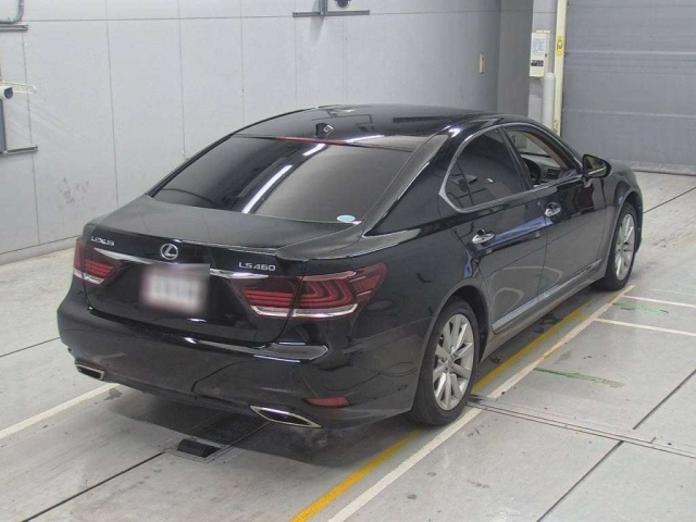 LEXUS LS