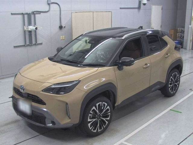TOYOTA YARIS CROSS