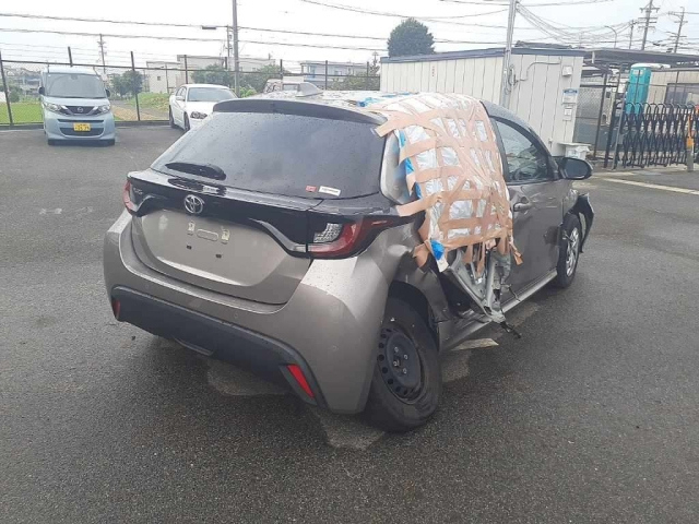 TOYOTA YARIS
