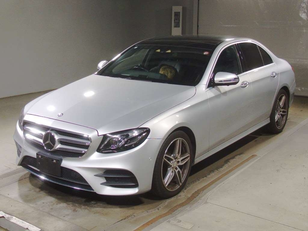 MERCEDES BENZ E CLASS