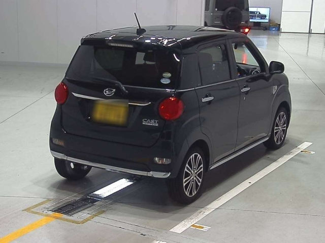 DAIHATSU CAST