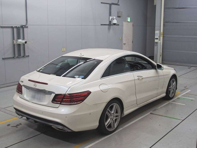 MERCEDES BENZ E CLASS