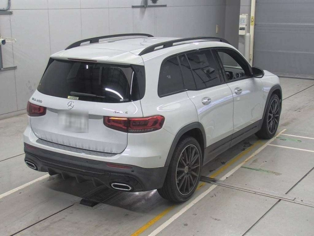 MERCEDES BENZ GLB