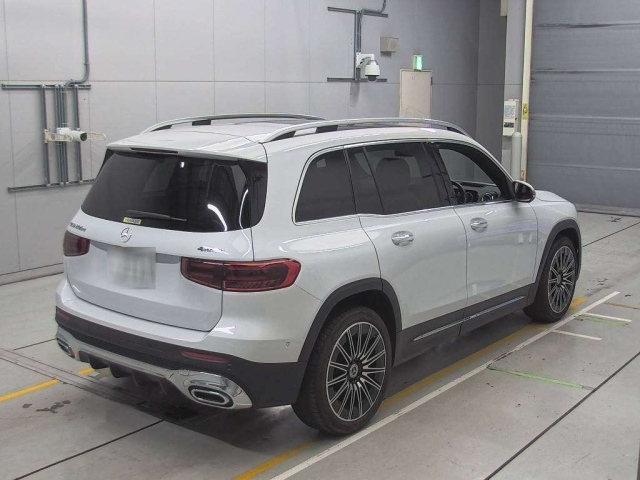 MERCEDES BENZ GLB