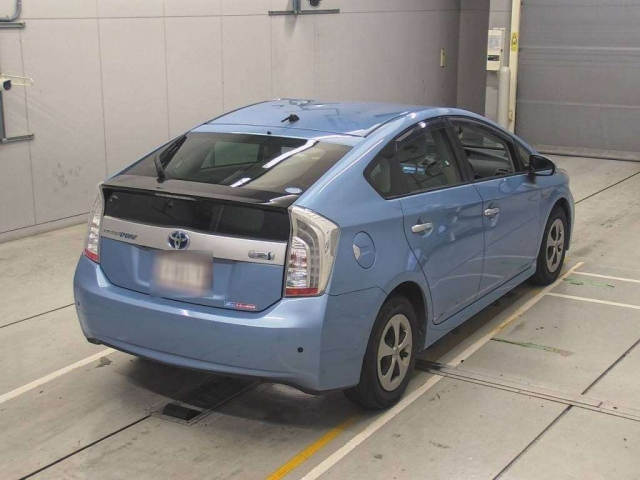 TOYOTA PRIUS PHV