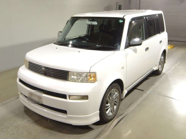 TOYOTA BB