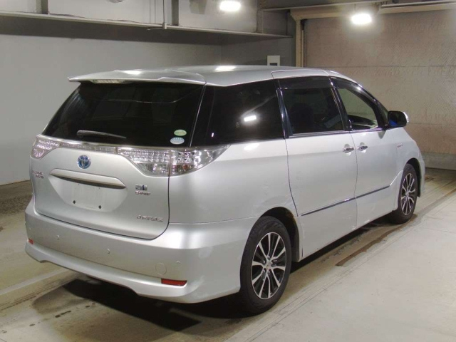 TOYOTA ESTIMA HYBRID