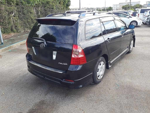 TOYOTA COROLLA FIELDER