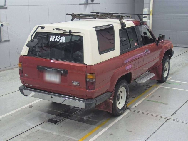 TOYOTA HILUX VAN