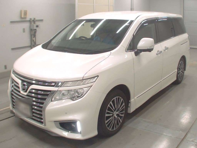 NISSAN ELGRAND