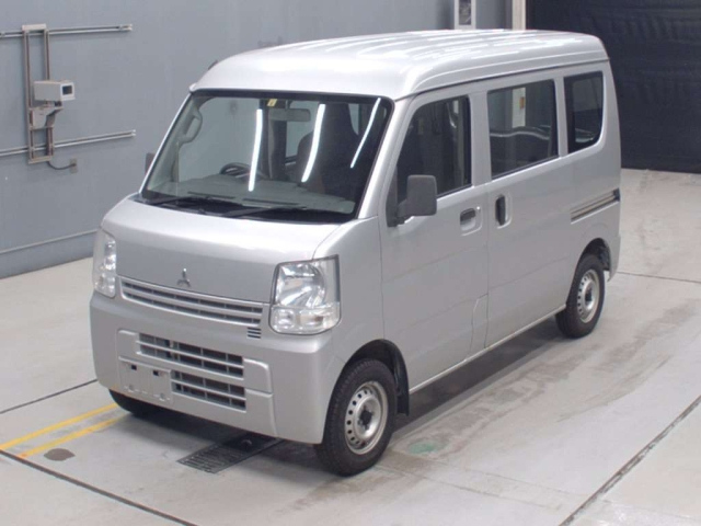 MITSUBISHI MINICAB VAN