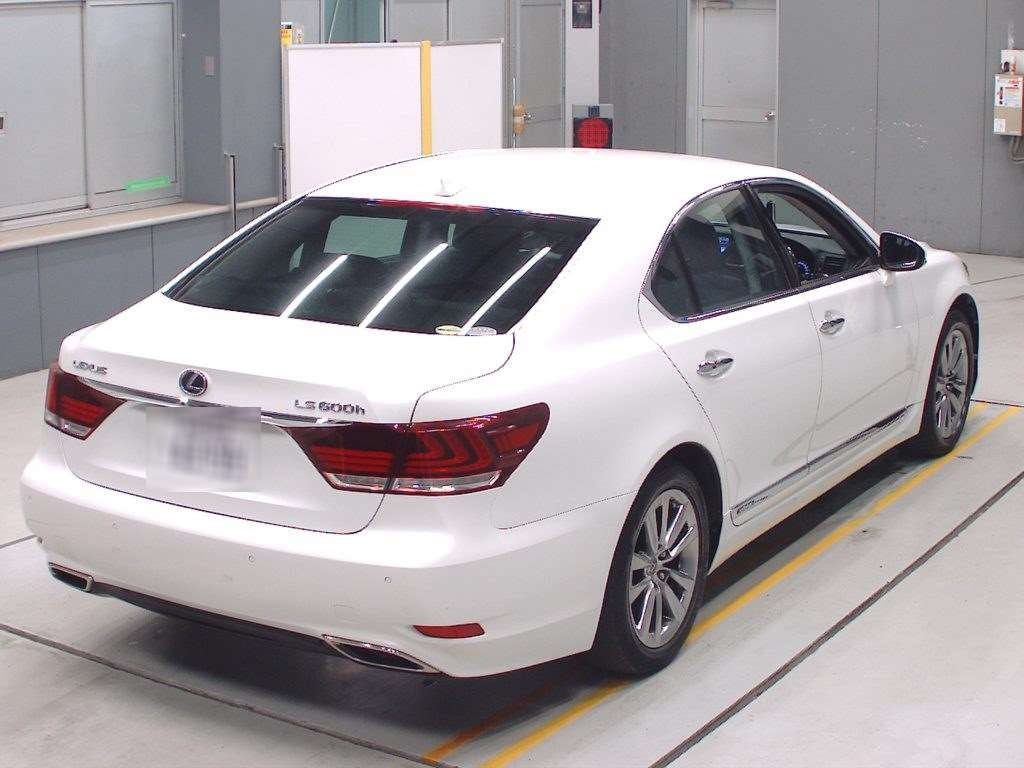LEXUS LS