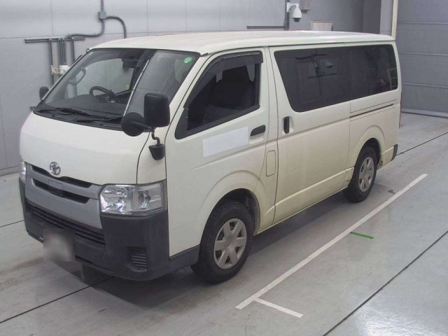TOYOTA REGIUS ACE VAN
