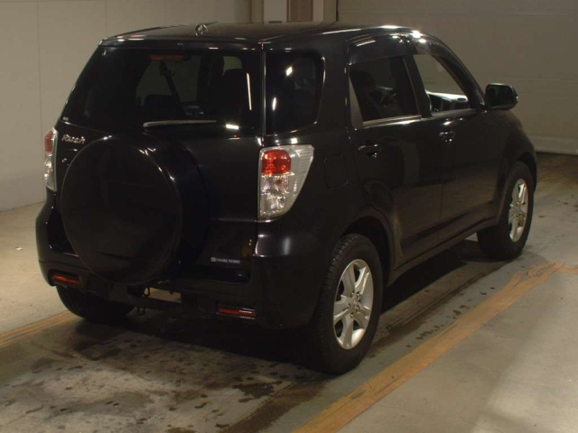 TOYOTA RUSH