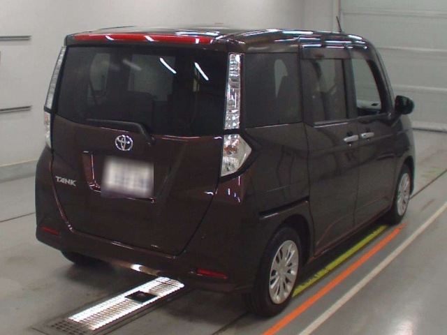TOYOTA TANK