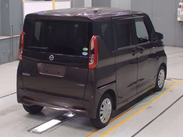 NISSAN ROOX