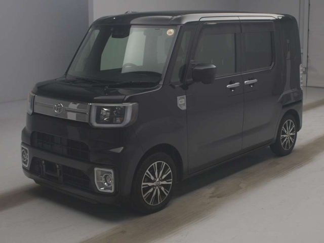 TOYOTA PIXIS MEGA