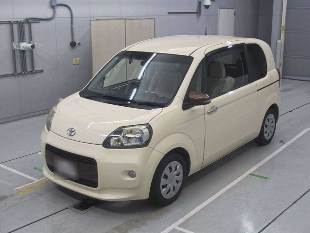 TOYOTA PORTE