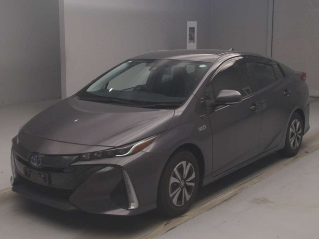 TOYOTA PRIUS PHV