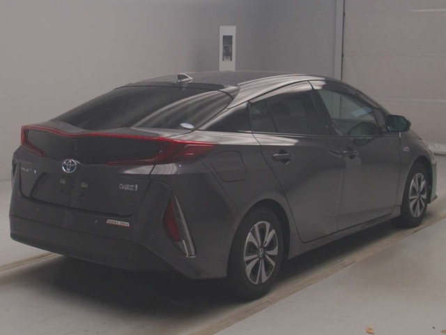 TOYOTA PRIUS PHV