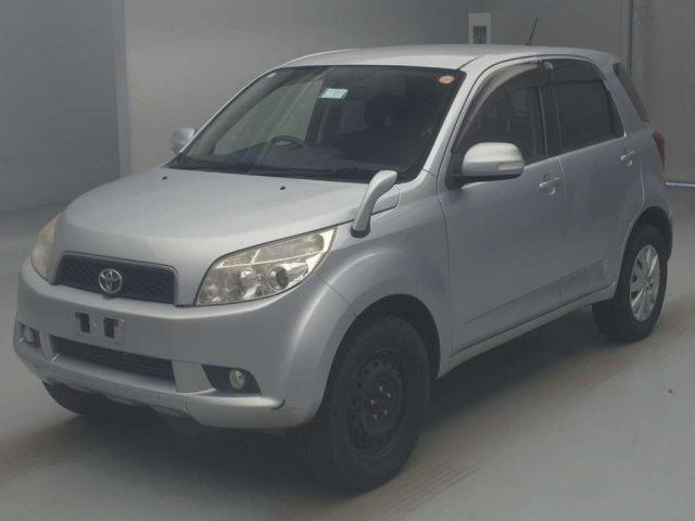 TOYOTA RUSH