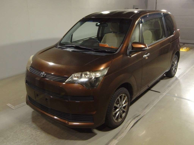 TOYOTA SPADE
