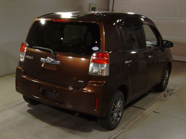 TOYOTA SPADE