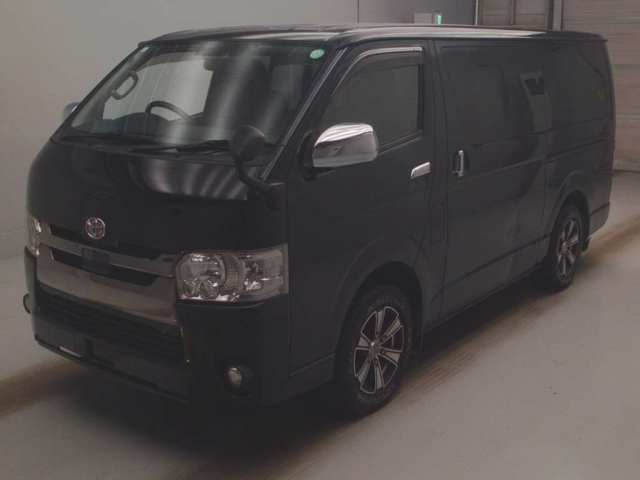 TOYOTA REGIUS ACE VAN