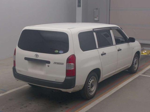 TOYOTA SUCCEED