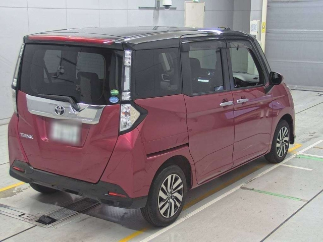 TOYOTA TANK