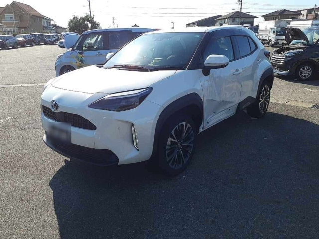 TOYOTA YARIS CROSS