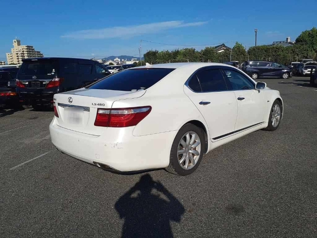 LEXUS LS