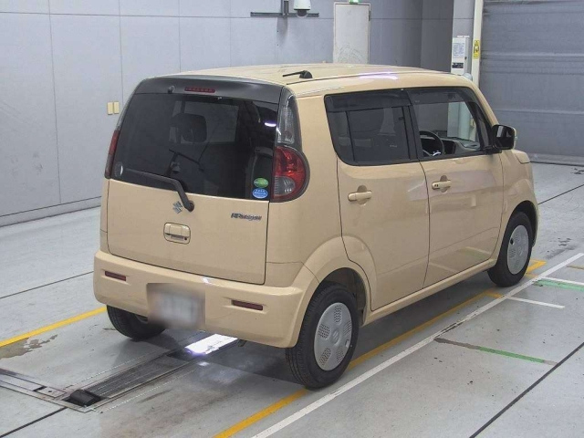 SUZUKI MRWAGON