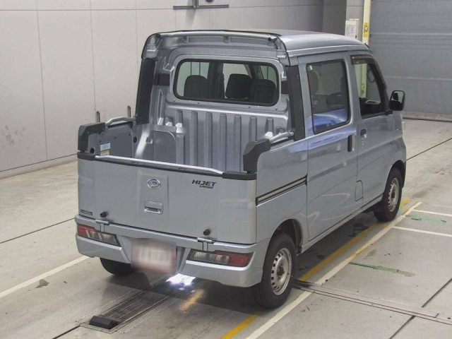 DAIHATSU HIJET VAN