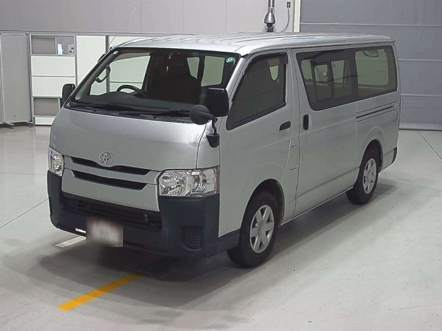 TOYOTA REGIUS ACE VAN