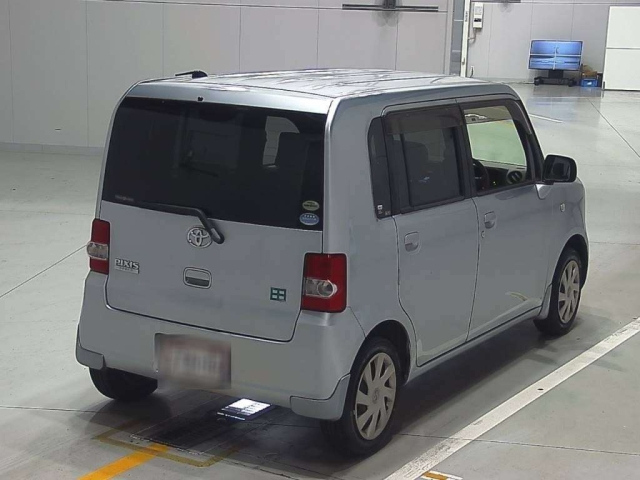 TOYOTA PIXIS SPACE