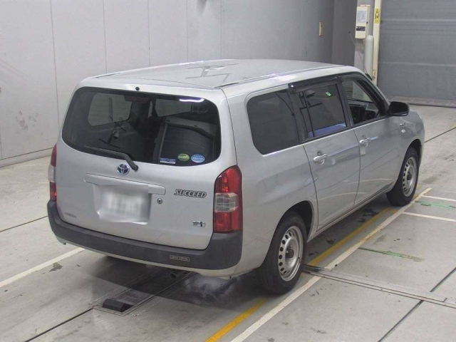 TOYOTA SUCCEED