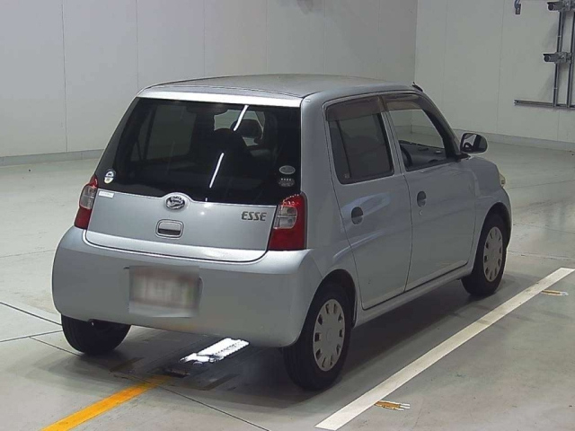 DAIHATSU ESSE