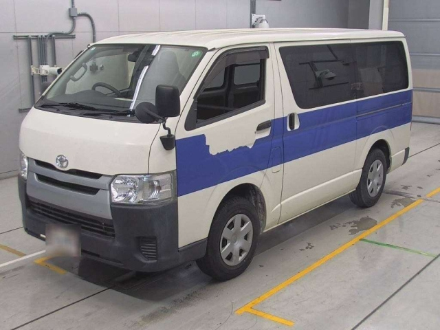 TOYOTA REGIUS ACE VAN