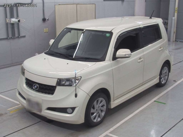 TOYOTA BB