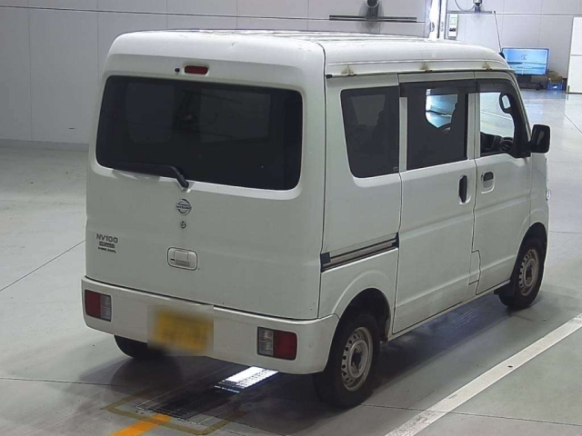 NISSAN CLIPPER VAN